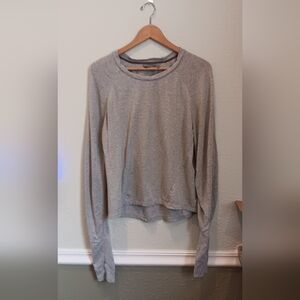 Light Gray Long-Sleeve Women's Lightweight Active Yoga Sweatshirt Top